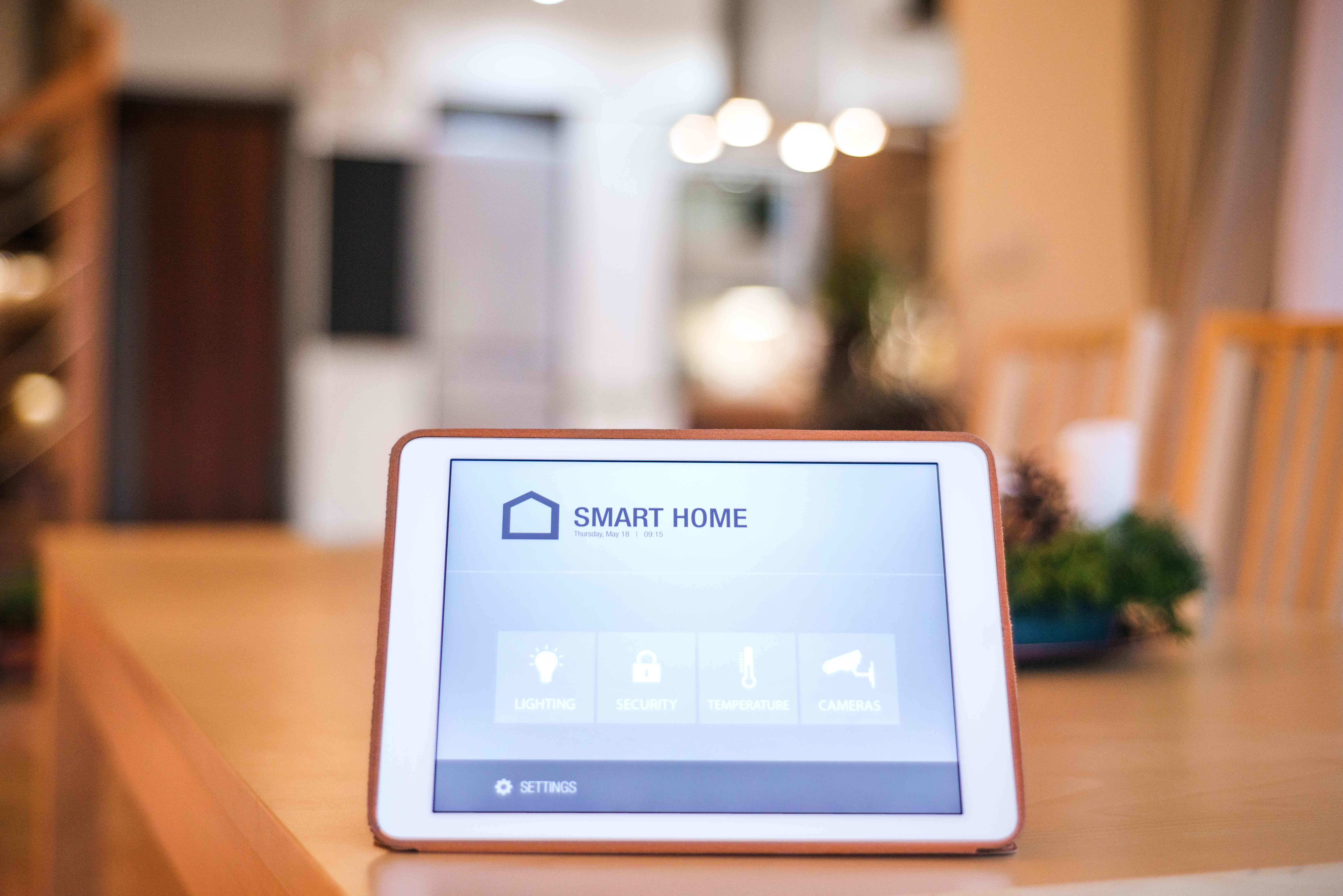 Tablet com interface de casa inteligente Smartwork